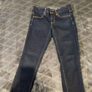 Dark wash crop jeggings